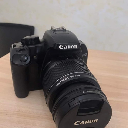 Canon EOS 1000D camera like new with 18-55 lens
