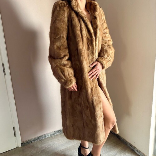 Women's 2 in 1 fur coat like new, natural fur, leather