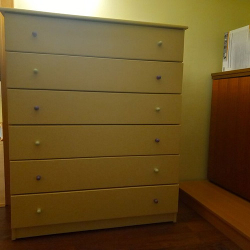 Children's dresser used, lacquered MDF, 6 drawers, vanilla color