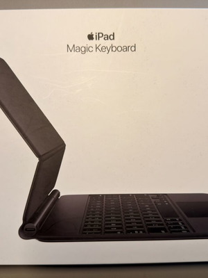 Apple iPad Magic Keyboard μαύρο ελληνικό με trackpad σαν καινούργιο