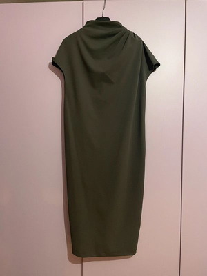 Midi dress Zara gray like new, small with belt