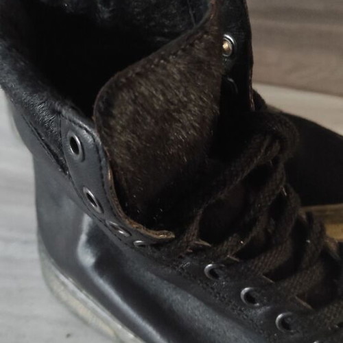 Leather ankle boots new, black without heels