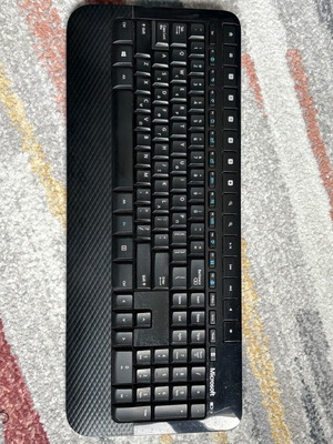 Microsoft Wireless Keyboard 2000 used with Greek layout and numpad