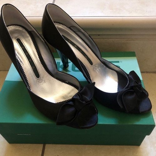 Keys shoes pumps used, leather and satin, size 38, black
