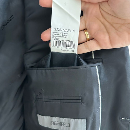 Lagerfeld black shiny suit new, size XL