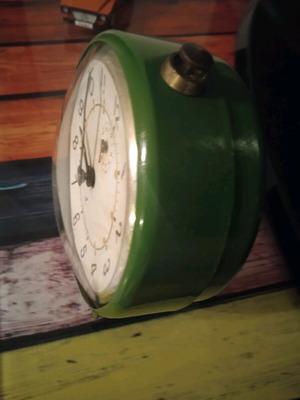 Jaz wind-up table clock-alarm used