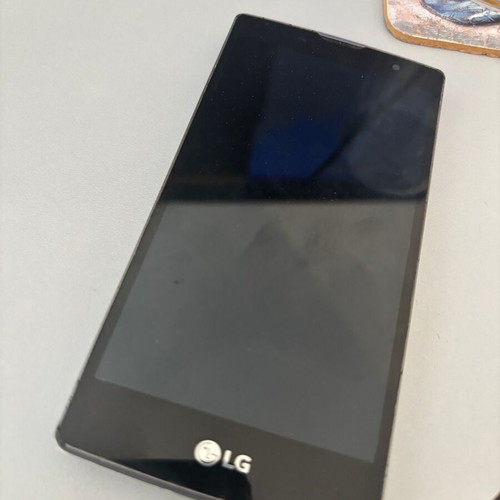 LG G4c H525N smartphone used, fully functional, white, 16GB