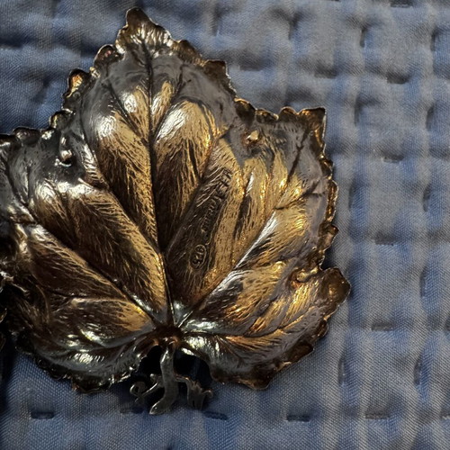 Vintage 925 silver decorative grape leaf plates, embossed, 18g each