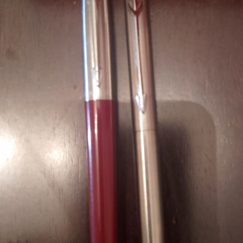 Parker pens set of two like new