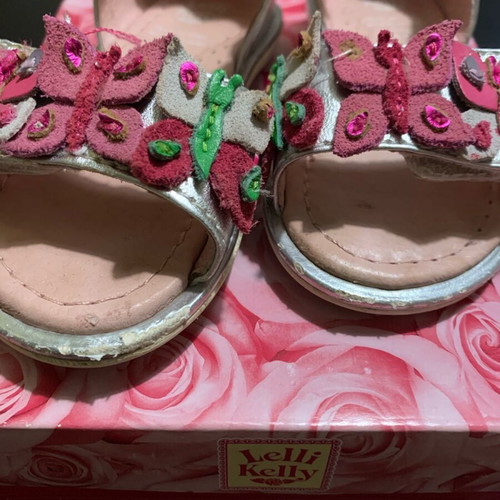 Lelli Kelly sandals used size 21 in good condition