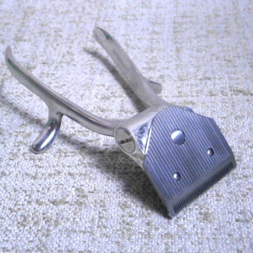 La Parisienne 45 hand hair clipper new, made in France