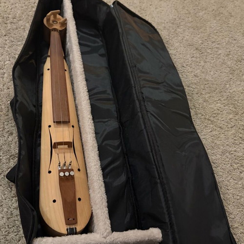 Pontian lyra case double new with foam and fur lining