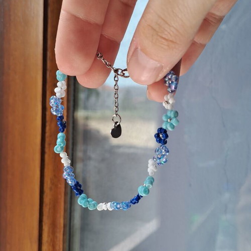 Women's bracelet handmade, new, blue and turquoise