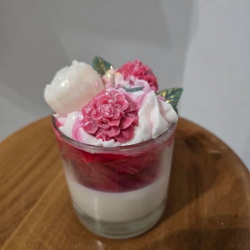 Rose candle from Noema Melt handmade collection