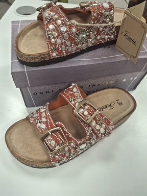 Jomix Sandals size 38 new with tag and box red and gold