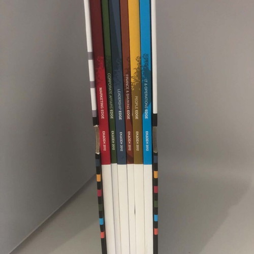 The Edge special edition book set like new, 6 issues in hardcover case