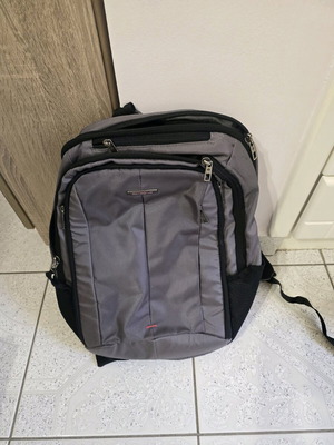 Samsonite backpack used, gray, laptop compartment 15.5"