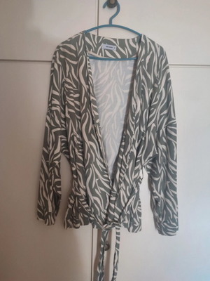Summer kimono jacket with zebra print, like new, size M