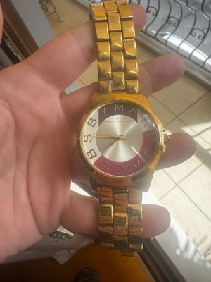Marc Jacobs women's watch like new, gold color