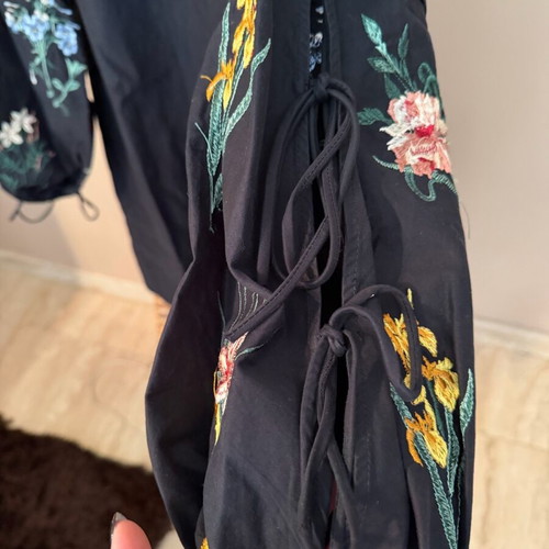 green emerald velvet dress Zara Basic women's black floral dress size L