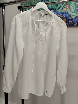 Γυναικεία μπλούζα Tommy Hilfiger boho με κέντημα και δαντέλα μέγεθος M σαν καινούργιο