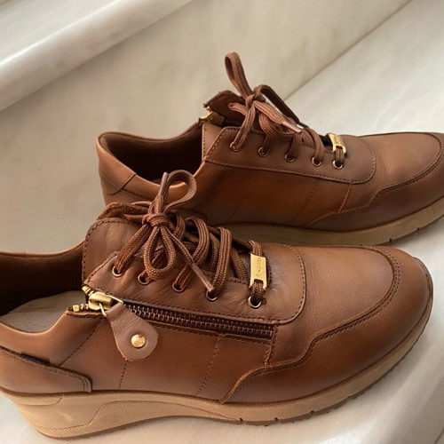 Ragazza sneakers like new, brown, size 40