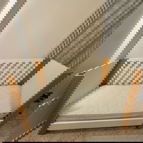 Casababy Venus κρεβάτι με στρώμα, συρταριέρα και βάση αλλαξιέρας μεταχειρισμένα