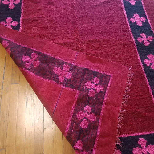 Handmade rug used 160 x 200