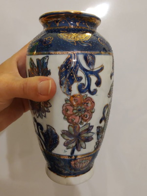 Delf vase vintage porcelain hand made in excellent condition