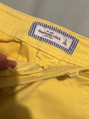 Abercrombie & Fitch yellow shorts, size XS