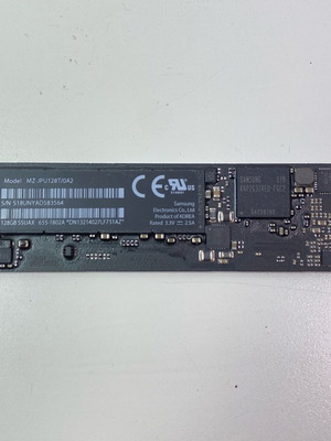 Samsung SSD твърд диск 128GB от Macbook Air 2015 употребяван