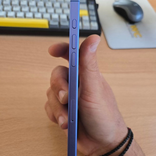 iPhone 16 Plus 128GB, blue