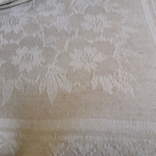 Palamaiki tablecloth new with 12 matching napkins