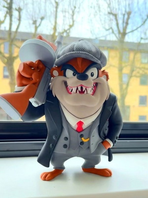 Looney Tunes Taz the Tasmanian Devil figure 40cm like new
