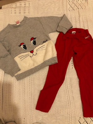 Shirt with leggings set for 4-year-old girl like new, Sprint gray and red