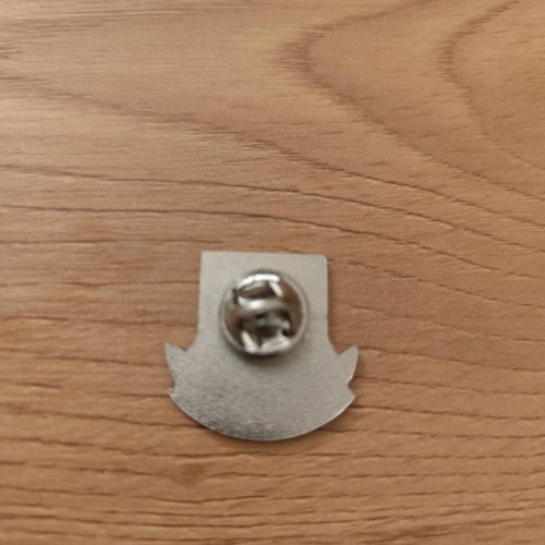 West Ham pin like new