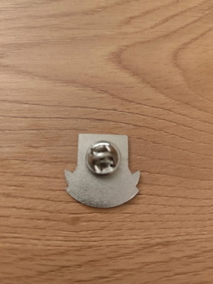 West Ham pin like new