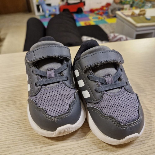 Adidas Tensaur Run Baby Shoes No21 like new with box
