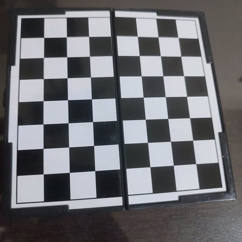 Mini Portable Pocket Magnetic Chess Like New