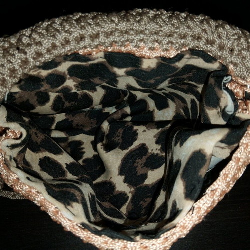 Handmade knitted crossbody bag pink-gray like new