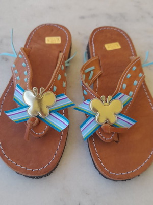 Children's leather sandals new, size 34, beige and turquoise