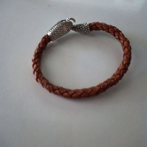 Leather bracelet with snake clasp new, brown
