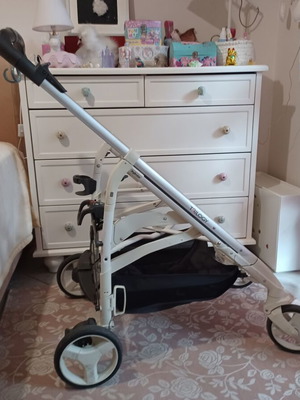 Inglesina Trilogy System stroller with car seat and carrycot like new