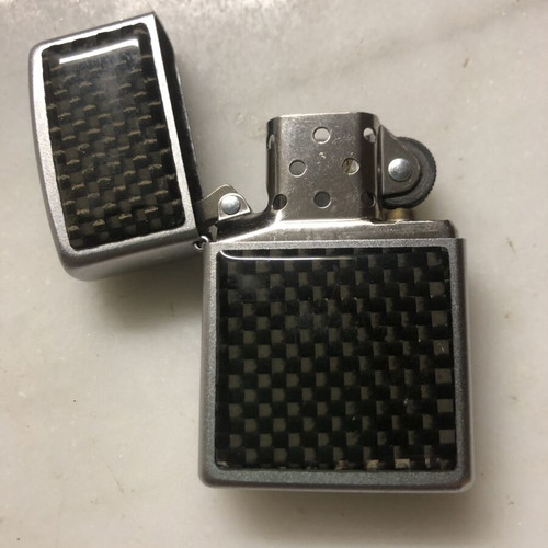 Zippo lighter Carbon Fiber emblem #670 used, vintage 1999-2000