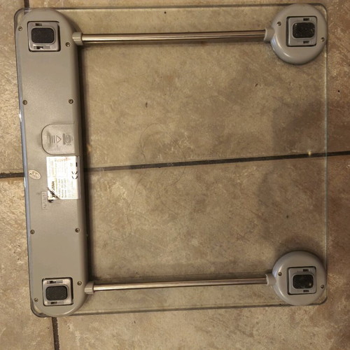Tristar digital scale used with glass surface and LCD display