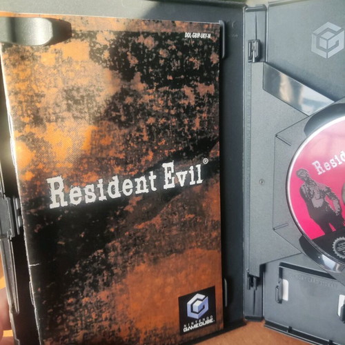 Resident Evil 1 Nintendo GameCube like new with manual