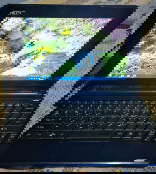 Acer Aspire one zg5 intel Atom N270 1.6ghz 160gb σκληρό δίσκο wifi cam 10.1 οθόνη