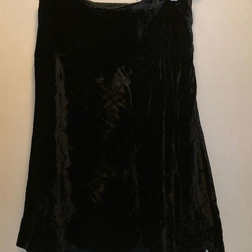 Zara velvet skirt black size M like new