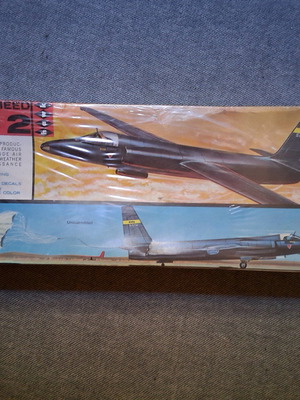 Modern Warfare plastic model new
