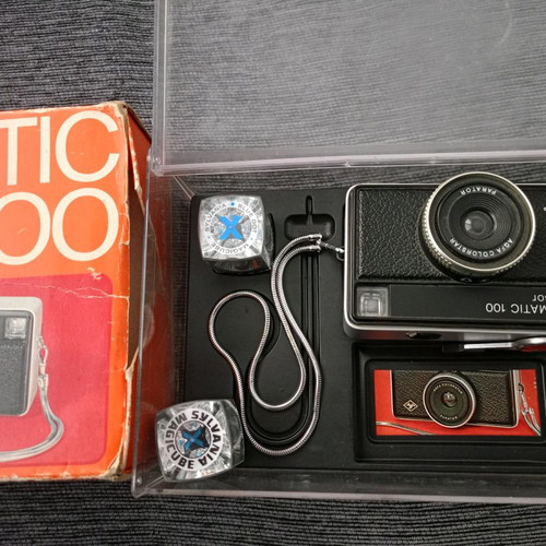 Agfamatic 100 camera used with box